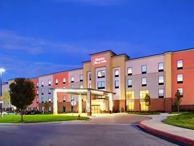 Hampton & By Hilton Scioto Downs Hotel