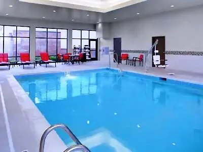 Hampton & By Hilton Scioto Downs Hotel Columbus