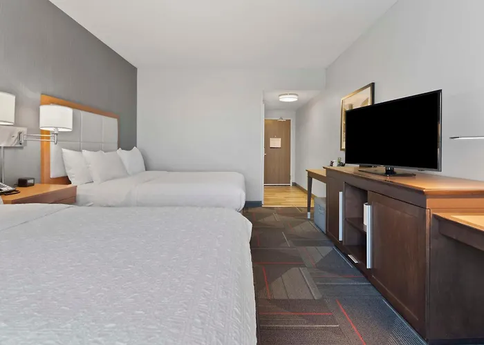 Hampton & By Hilton Scioto Downs 3* Columbus