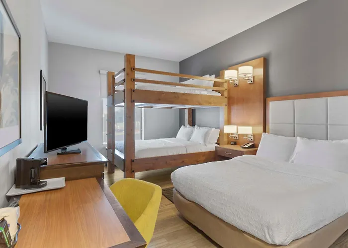 Hampton & By Hilton Scioto Downs 3* Columbus