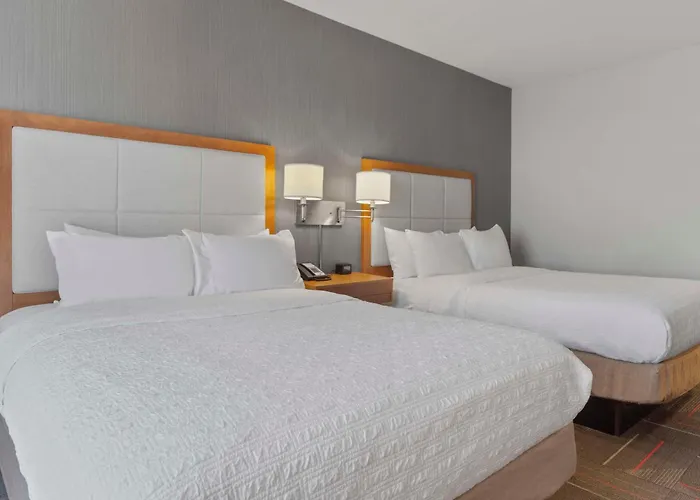 Hotel Hampton & By Hilton Scioto Downs