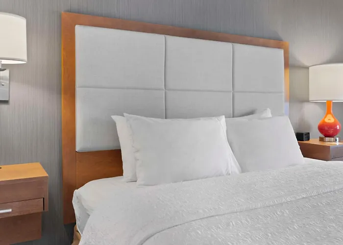 Hampton & By Hilton Scioto Downs 3*