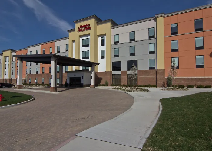 Hampton & By Hilton Scioto Downs 3*