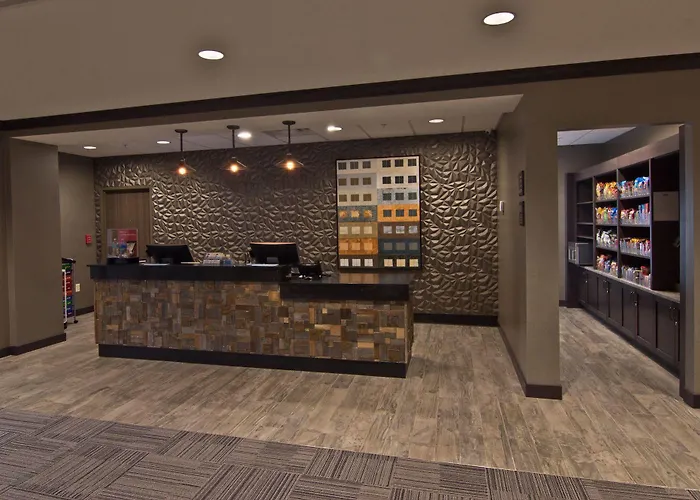 Hampton & By Hilton Scioto Downs Hotel Columbus